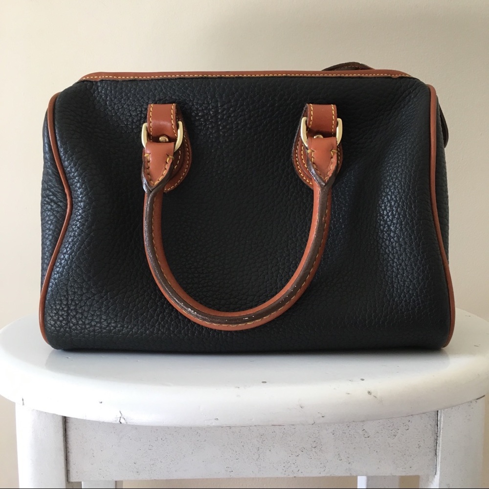 ❌SOLD❌Vintage Dooney & Bourke Speedy Satchel - Picture 2 of 7